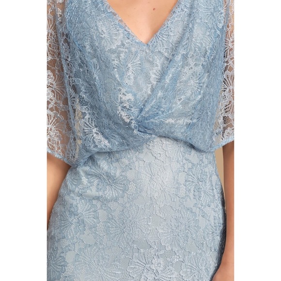 Lulu’s “Dreaming of You” Floral Lace Formal Dress - Picture 6 of 10